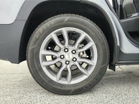 Used 2023 GMC Terrain SLT FWD image 13