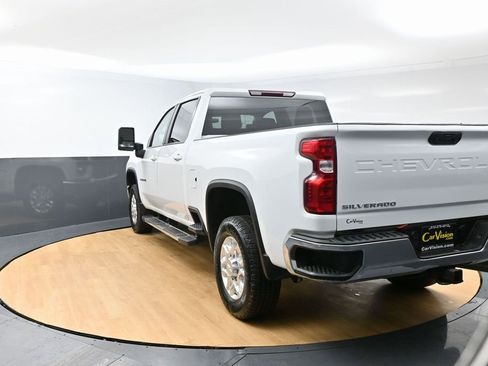 Used 2022 Chevrolet Silverado 2500 LT w/ Convenience Package image 7