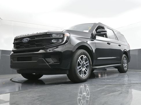 Used 2025 Ford Expedition Max Active image 24