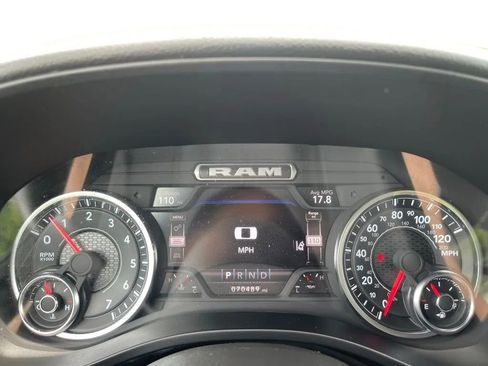 Used 2023 RAM 1500 Big Horn AWD/4WD image 25