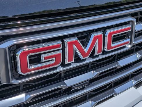 New 2026 GMC Sierra 2500 AT4 w/ AT4 Premium Plus Package AWD/4WD image 28