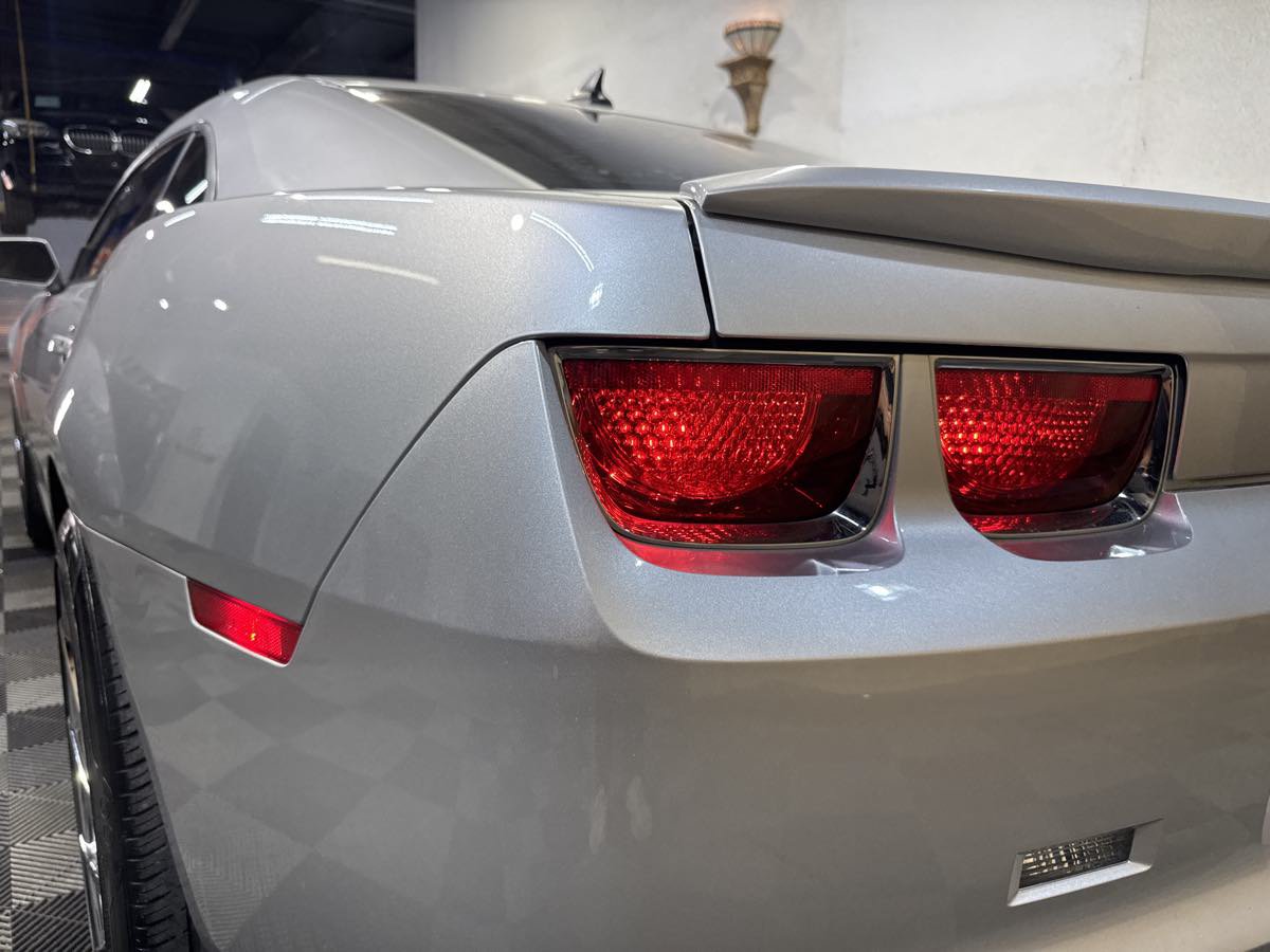 Used 2012 Chevrolet Camaro LT RWD image 9