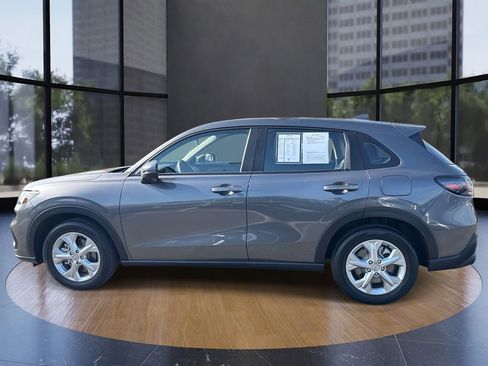 Used 2025 Honda HR-V LX image 5