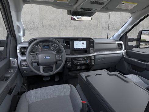 New 2026 Ford F450 XLT w/ 360-Degree Camera Package image 9