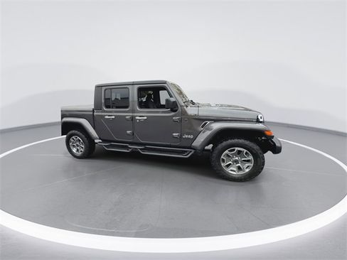 Used 2024 Jeep Gladiator Sport image 2