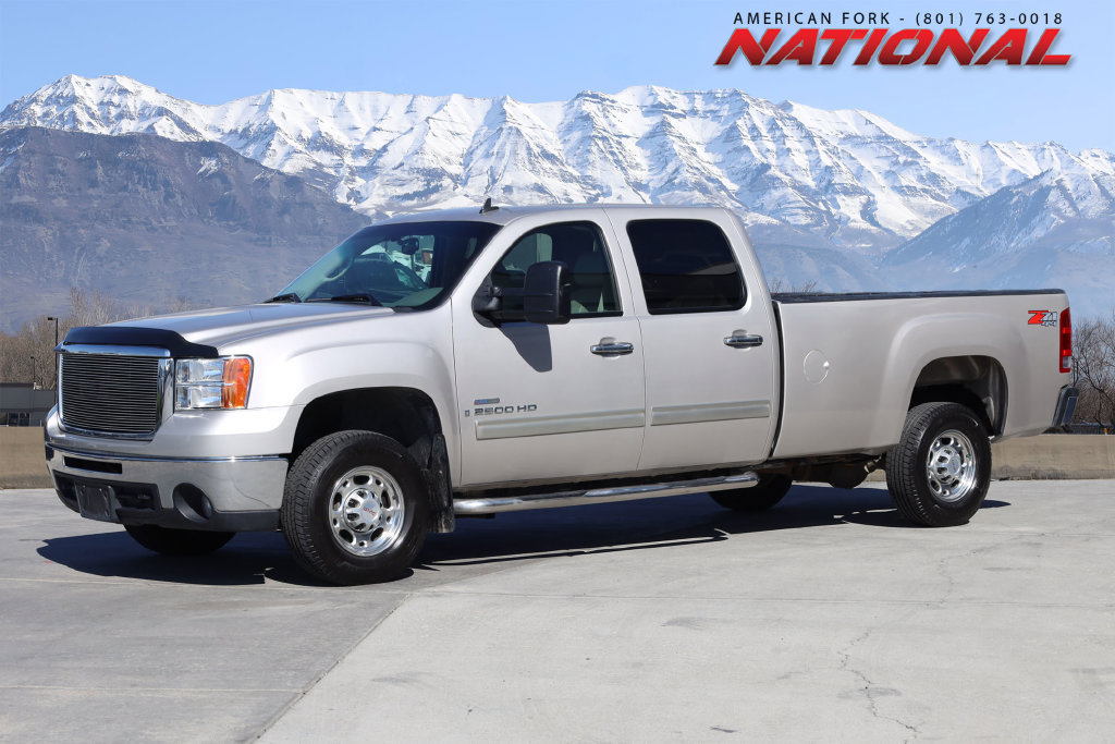 Used 2008 GMC Sierra 2500 SLT w/ Z71 Off-Road Package AWD/4WD image 1