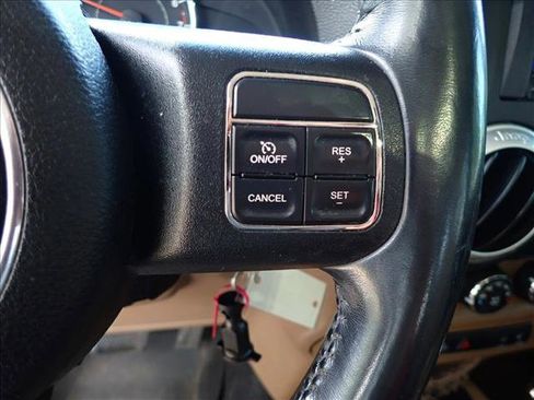 Used 2013 Jeep Wrangler Unlimited Sahara w/ Connectivity Group AWD/4WD image 11