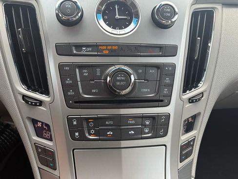 Used 2013 Cadillac CTS Luxury RWD image 54