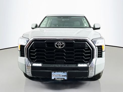 Used 2022 Toyota Tundra SR5 image 3