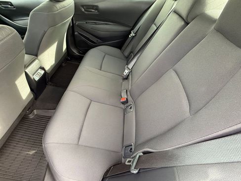 Certified 2025 Toyota Corolla LE image 29