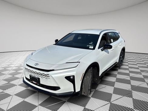 New 2026 Toyota Crown Signia XLE image 6