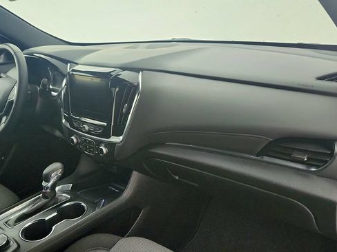 Certified 2023 Chevrolet Traverse LT FWD image 30