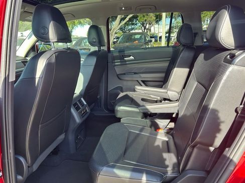 Used 2022 Volkswagen Atlas SE w/ Panoramic Sunroof Package image 47