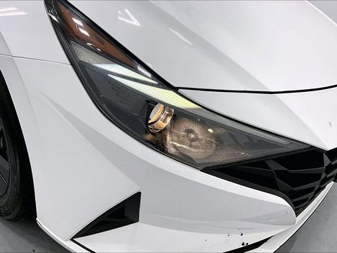 Used 2022 Hyundai Elantra Blue FWD image 36