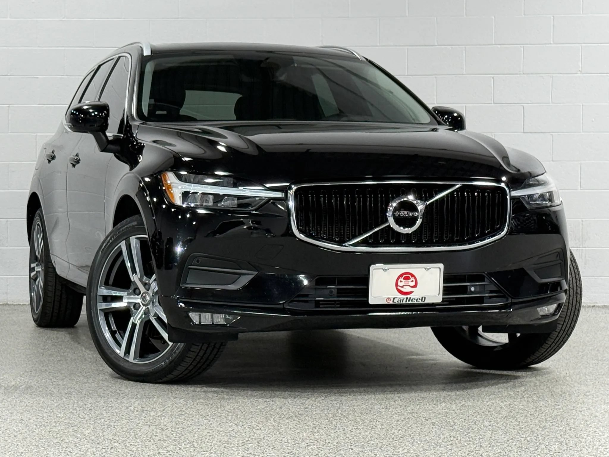 Used 2021 Volvo XC60 T5 Momentum w/ Premium Package FWD image 4