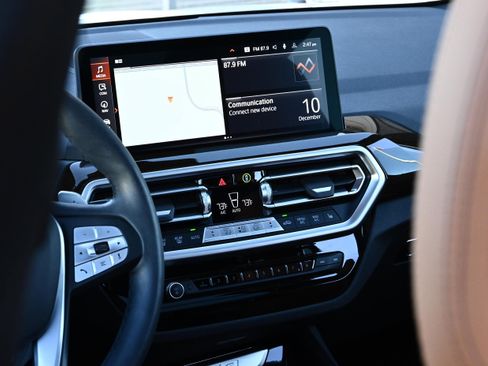 Certified 2024 BMW X3 sDrive30i w/ Premium Package image 23