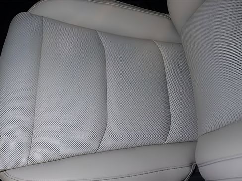 New 2026 Genesis GV70 2.5T Select image 8