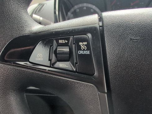 Used 2017 GMC Terrain SLE AWD/4WD image 18
