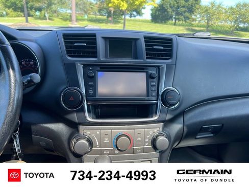 Used 2013 Toyota Highlander SE AWD/4WD image 17