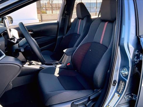 Used 2026 Toyota Corolla SE image 9