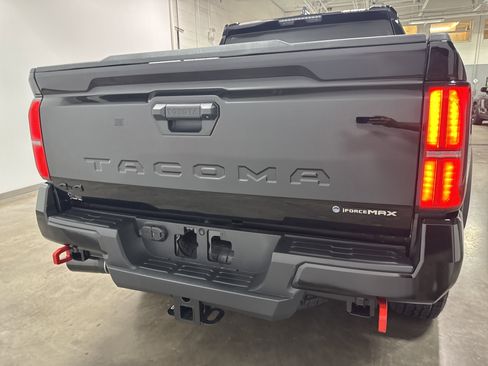 New 2025 Toyota Tacoma TRD Off-Road image 4