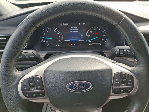 Certified 2022 Ford Explorer Limited w/ Limited Technology Package image 20