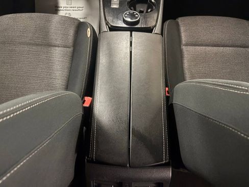 Used 2023 Nissan Rogue SV image 32