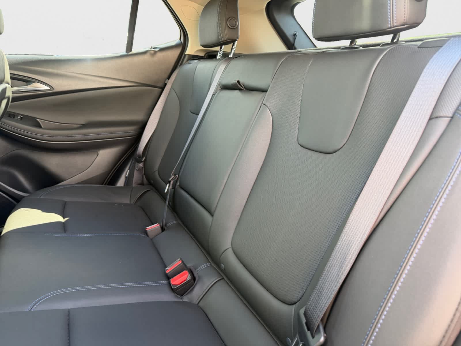 Used 2025 Buick Encore GX Sport Touring w/ Comfort Package FWD image 18