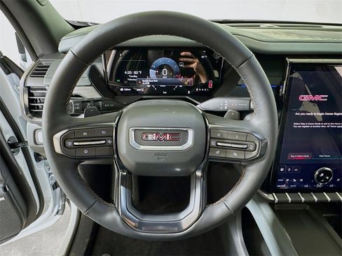 New 2026 GMC Acadia AT4 w/ Luxury Package image 6