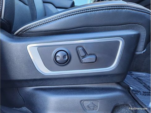 Used 2023 RAM 1500 Laramie AWD/4WD image 43