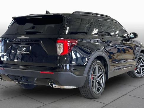 Used 2024 Ford Explorer ST-Line w/ Class IV Trailer Tow Package RWD image 11