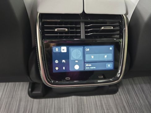 Used 2023 Rivian R1S Launch Edition image 30