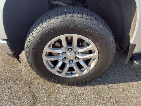 Used 2020 Chevrolet Silverado 1500 LT w/ All-Star Edition image 12