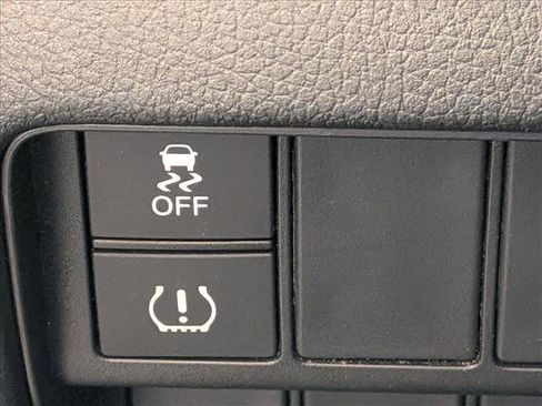 Used 2017 Honda CR-V LX image 14