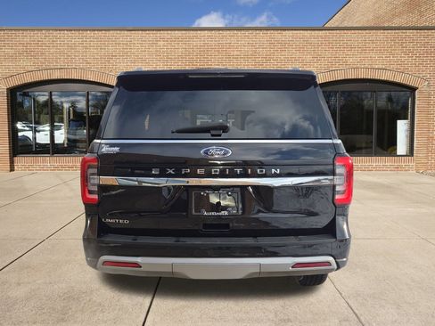Used 2024 Ford Expedition Limited image 4