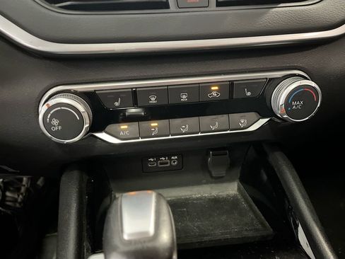 Used 2021 Nissan Altima 2.5 SV w/ SV Premium Package FWD image 15