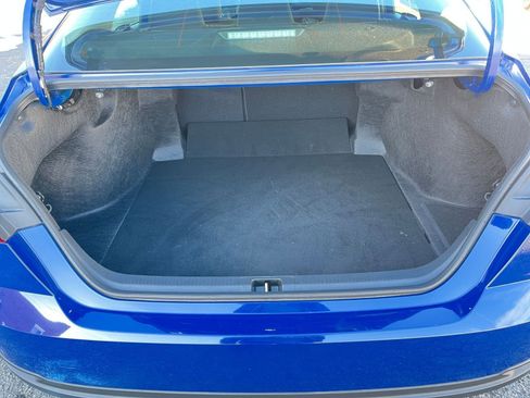 Used 2025 Toyota Camry LE image 31