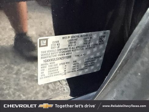 Used 2017 GMC Acadia SLT w/ LPO, Black Accent Package AWD/4WD image 33