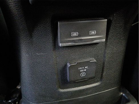 Used 2023 Jeep Wrangler Unlimited Sahara image 10