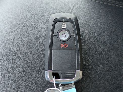 Used 2024 Ford Edge SEL AWD/4WD image 32