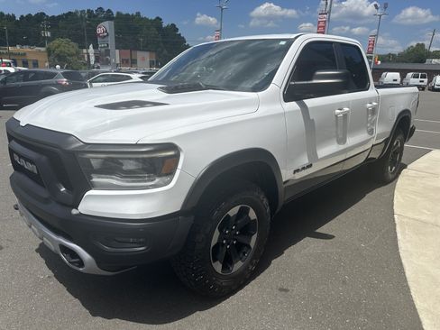 Used 2019 RAM 1500 Rebel AWD/4WD image 4