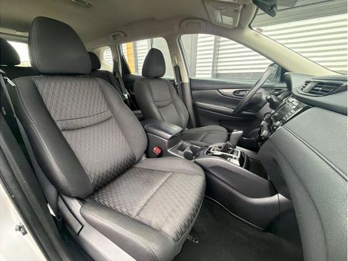 Used 2020 Nissan Rogue S image 21