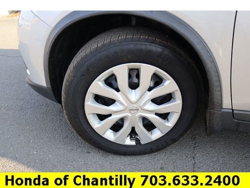 Used 2016 Nissan Rogue S w/ Appearance Package image 26