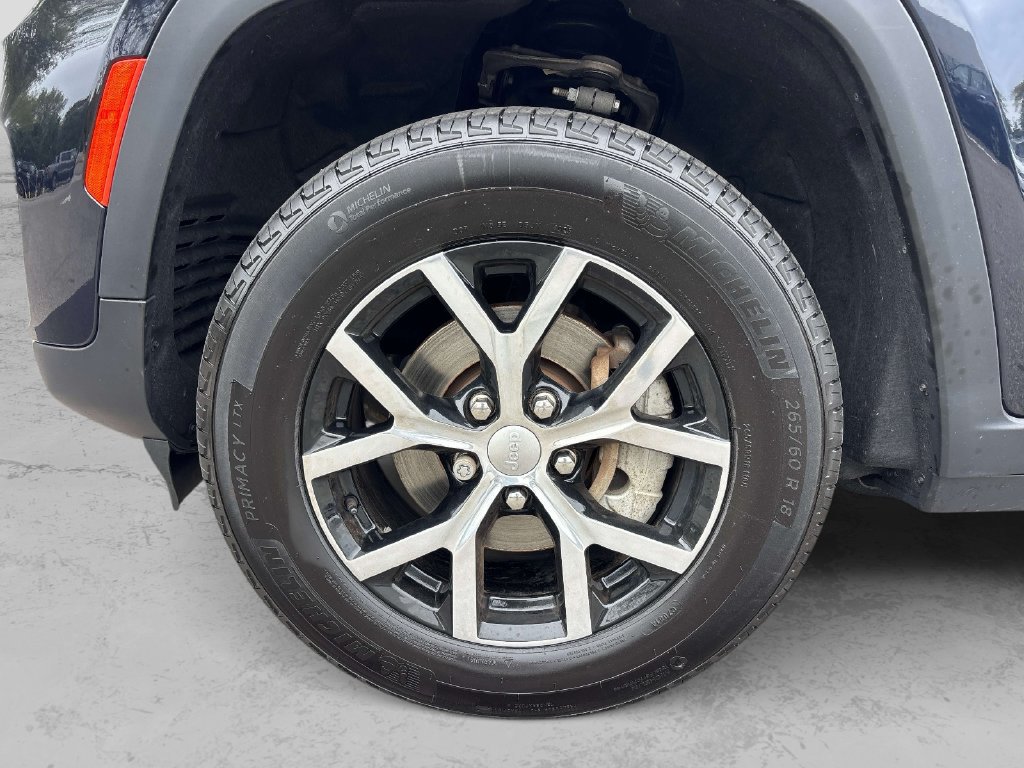 Used 2024 Jeep Grand Cherokee Limited AWD/4WD image 9
