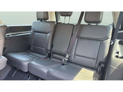 Used 2025 Ford Expedition Max Active AWD/4WD image 12