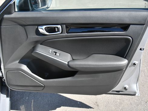 Used 2024 Honda Civic EX-L image 41