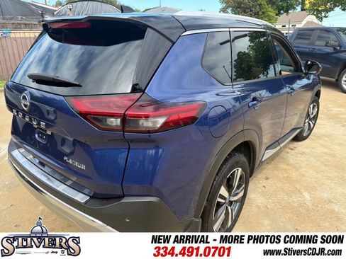 Used 2023 Nissan Rogue Platinum w/ Platinum Premium Package image 5