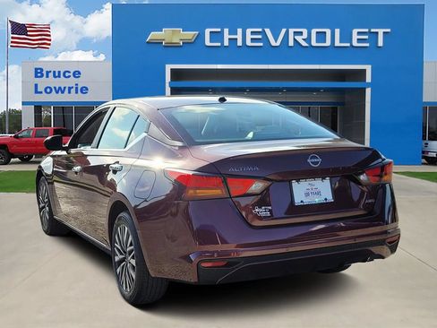 Used 2025 Nissan Altima 2.5 SV AWD/4WD image 4