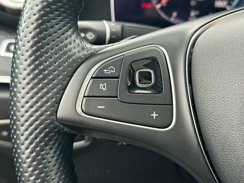 Used 2018 Mercedes-Benz E 400 4MATIC Sedan image 29