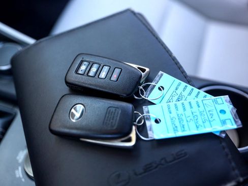 Used 2015 Lexus IS 250 250 RWD image 9